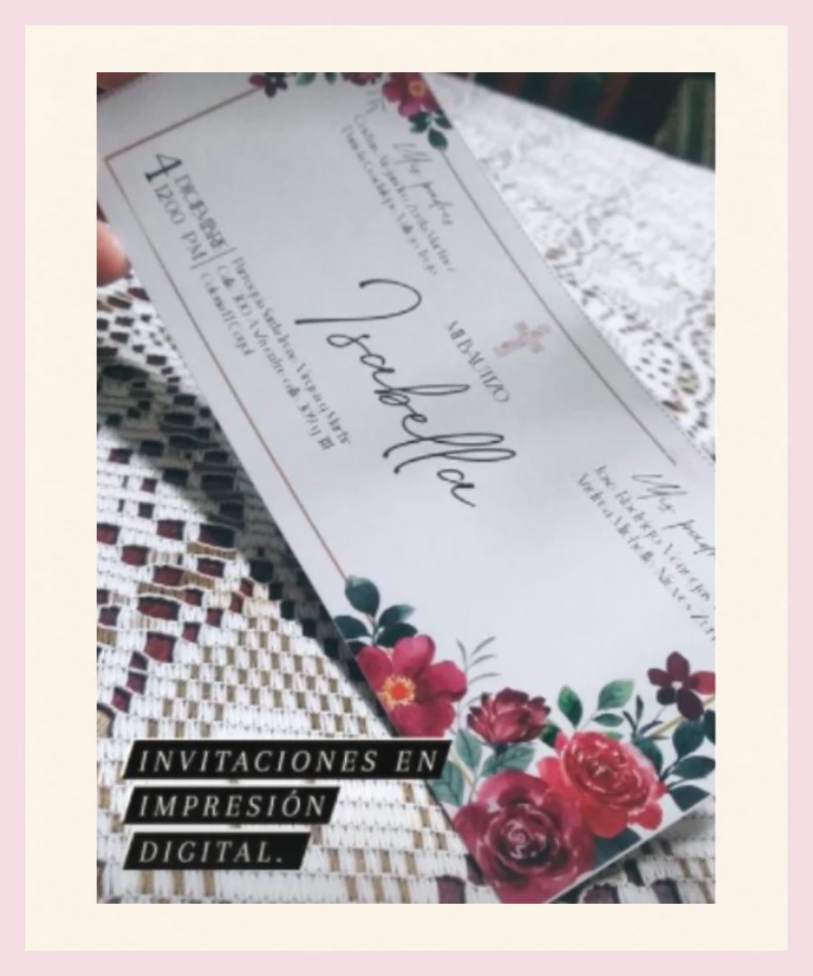 Trabajo de Joerli: invitación con rosas rojas y caligrafía personalizada